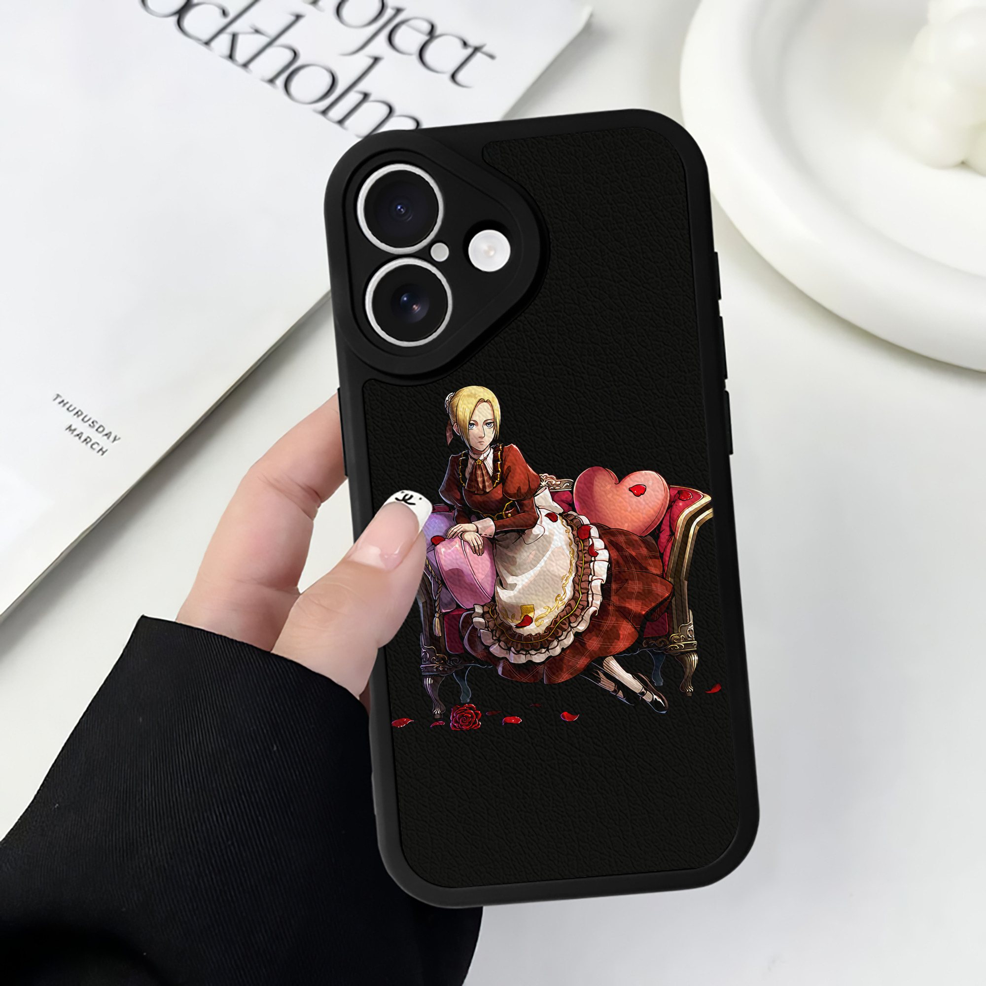 （画像用） 進撃の巨人 アニ・レオンハート Attack on Titan Annie Leonhart 【iPhone 16シリーズ対応】シリコンスマホケース（レザー調） 材質：シリコン